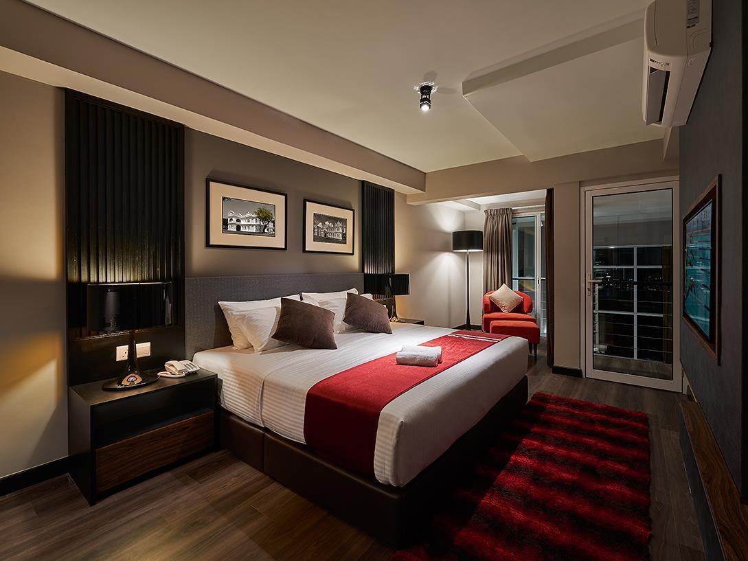 Maritime Luxury Suites George Town Exterior foto