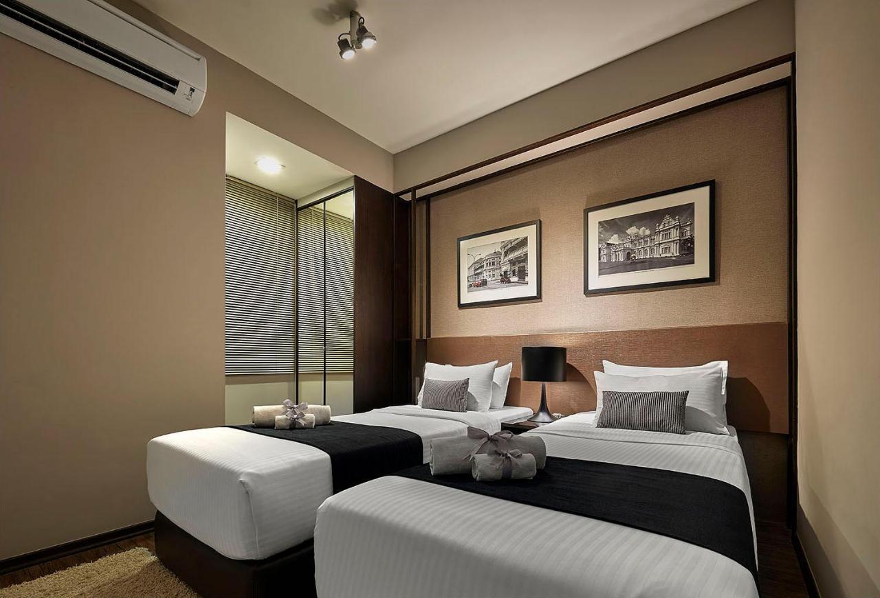 Maritime Luxury Suites George Town Exterior foto